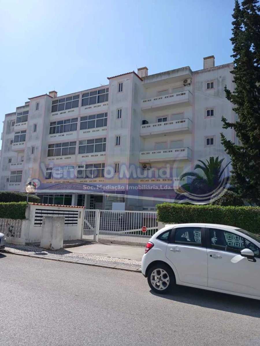 Apartamento T2 para Venda em Alvor Foto 4