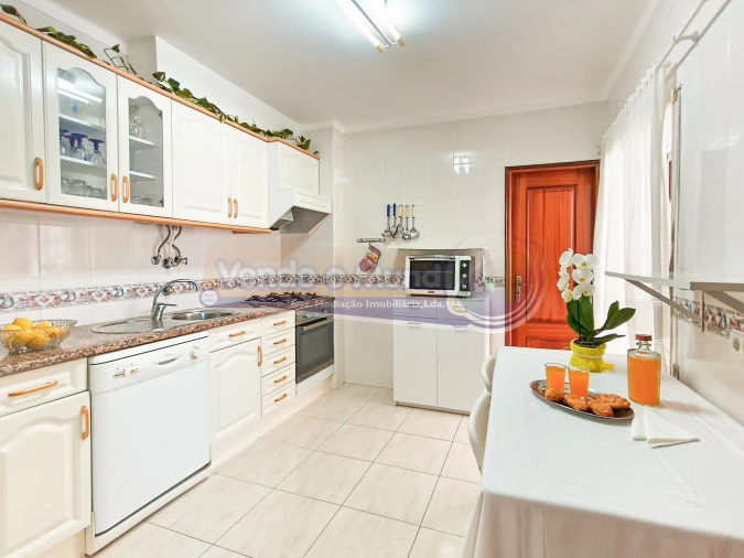Apartamento T2 para Venda em Alvor Foto 7