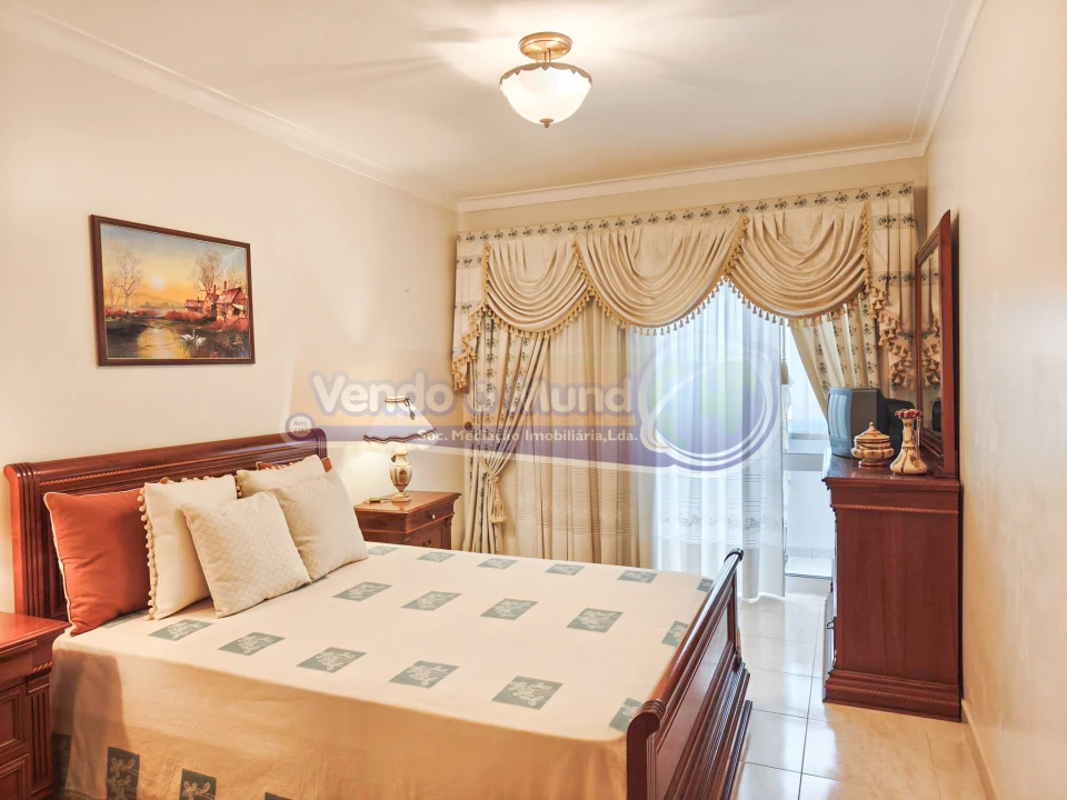Apartamento T2 para Venda em Alvor Foto 9