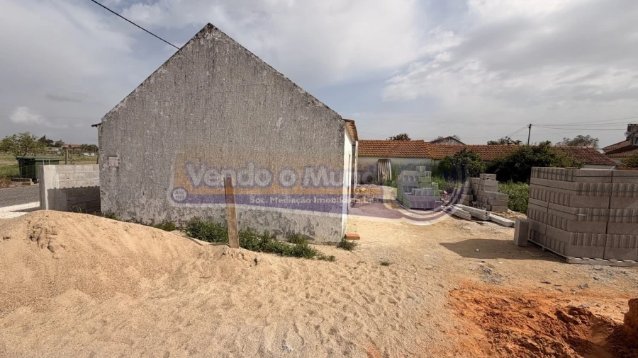 Moradia T2 para Venda em Benavente Foto 10