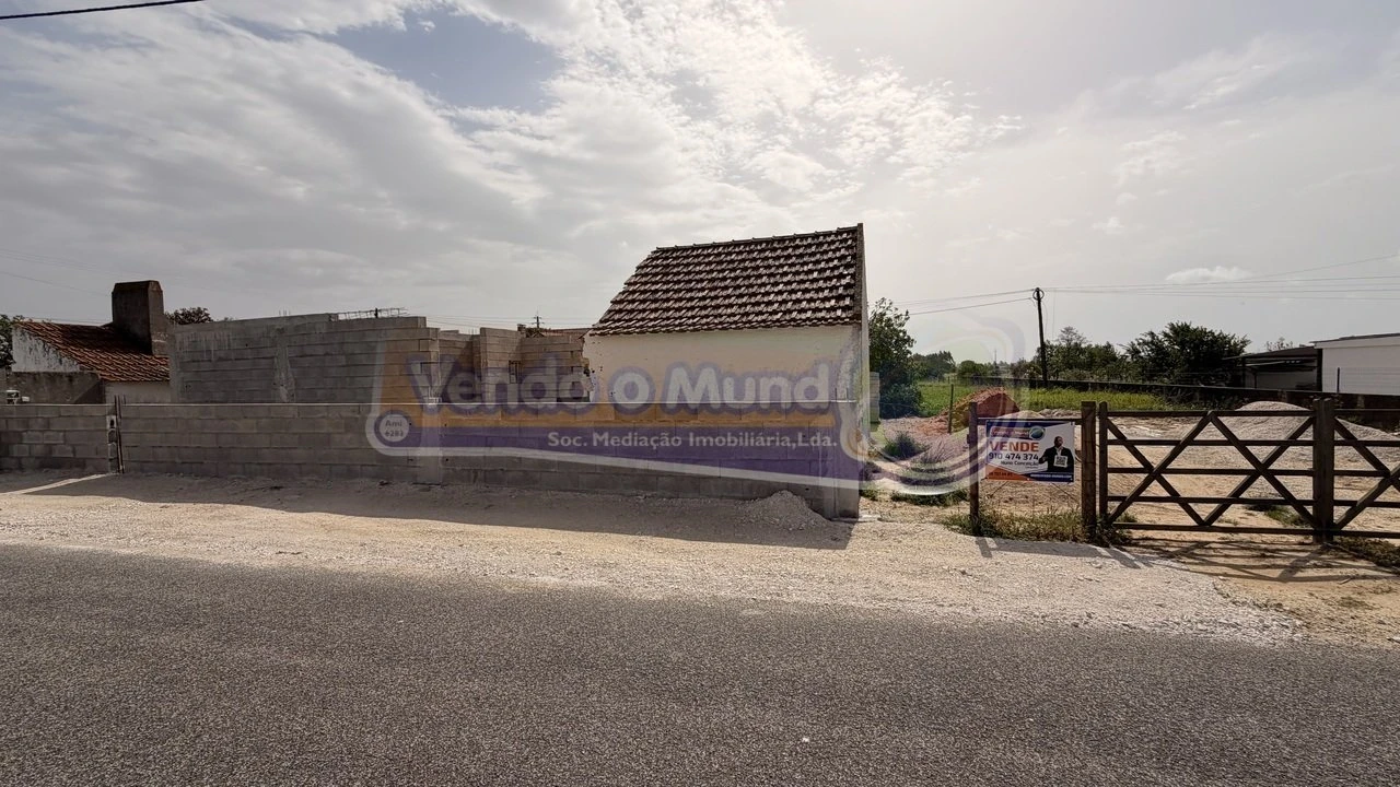 Moradia T2 para Venda em Benavente Foto 3