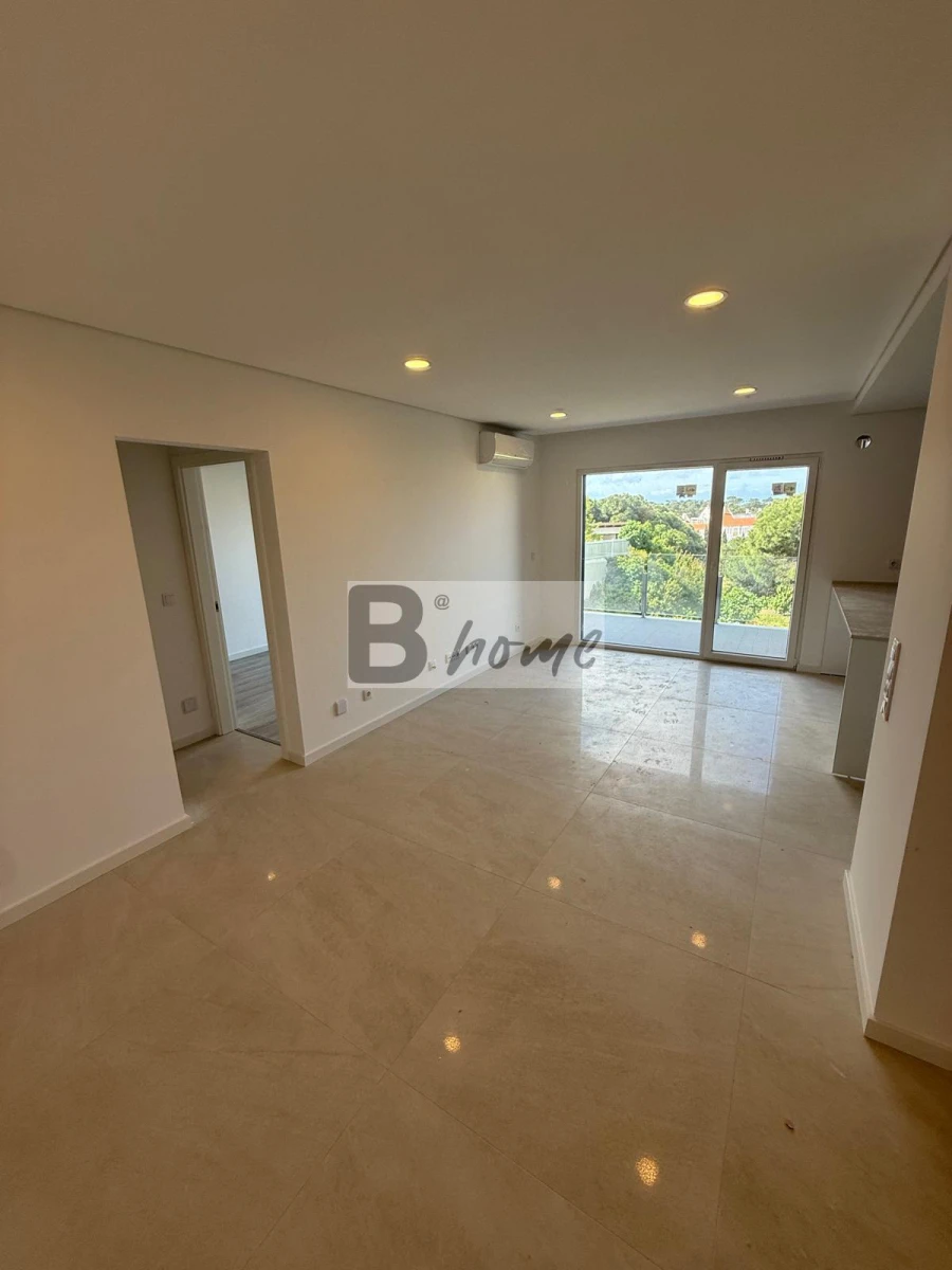 Apartamento T1 para Venda em Charneca de Caparica e Sobreda Foto 9