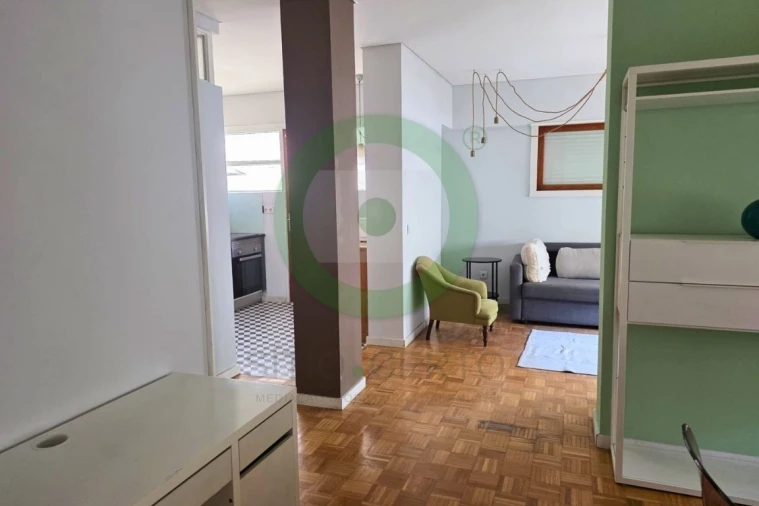 Apartamento T1 para Venda em Cedofeita, Santo Ildefonso, Sé, Miragaia, São Nicolau e Vitória Foto 6