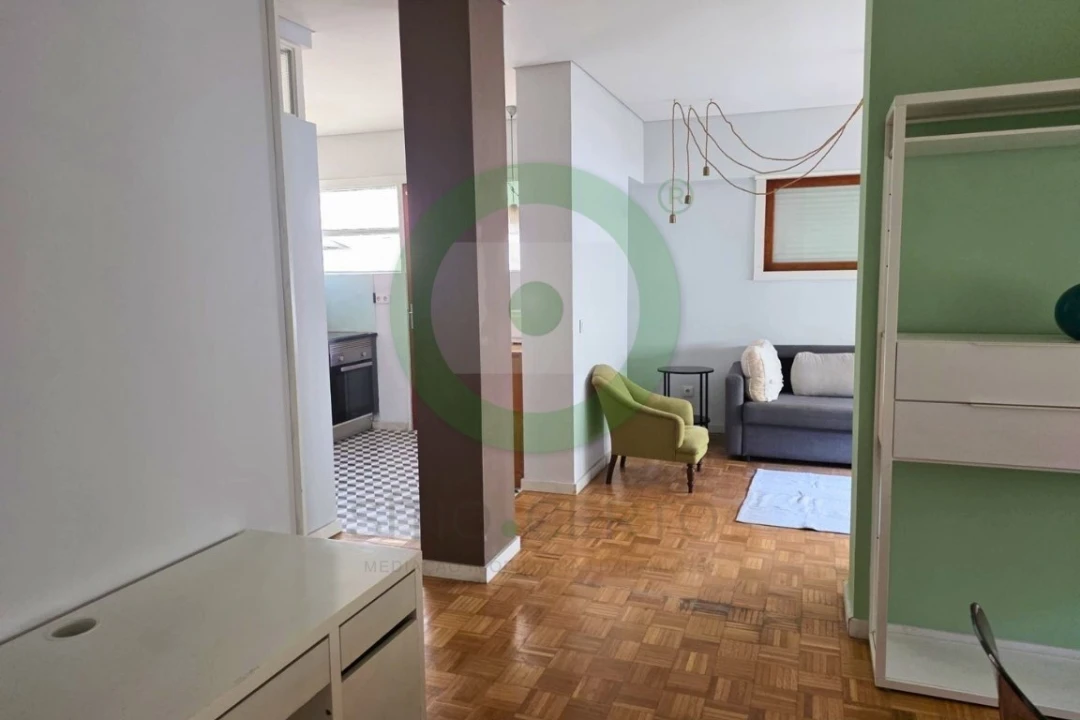 Apartamento T1 para Venda em Cedofeita, Santo Ildefonso, Sé, Miragaia, São Nicolau e Vitória Foto 6