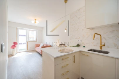 Apartamento T1 para Venda em Venteira