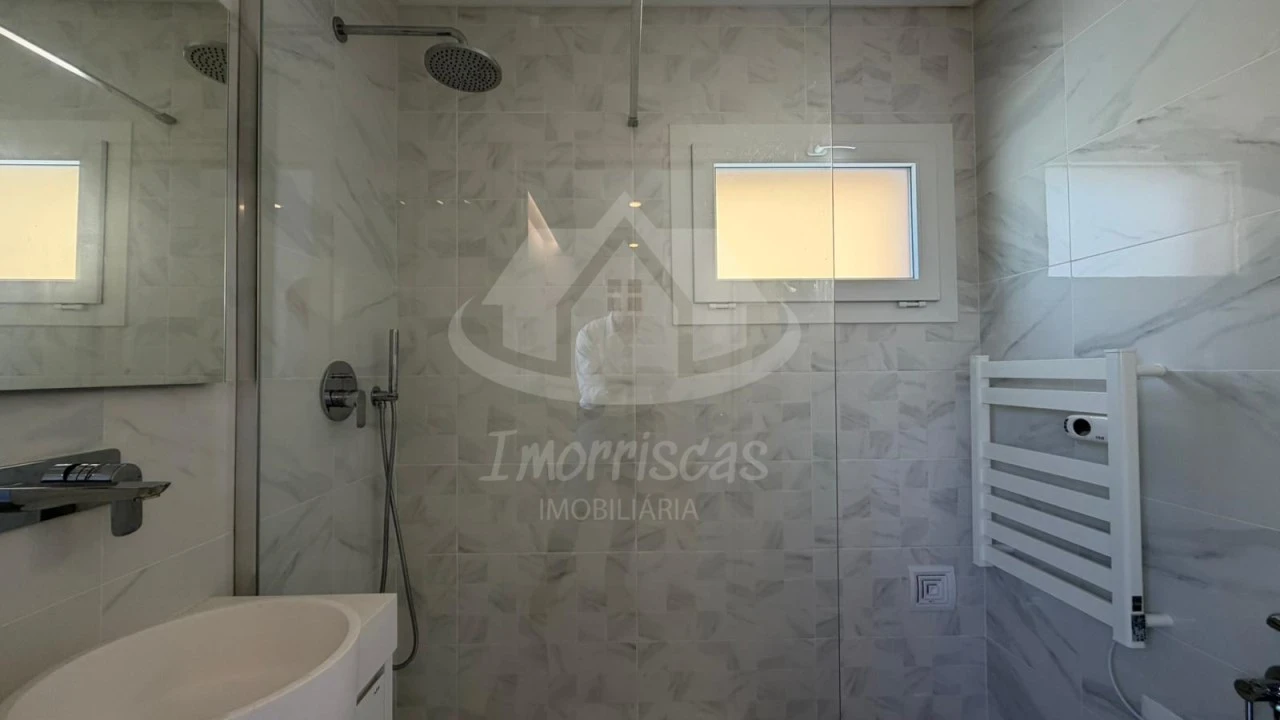 Moradia T3 para Venda em Santa Iria de Azoia, São João da Talha e Bobadela Foto 37