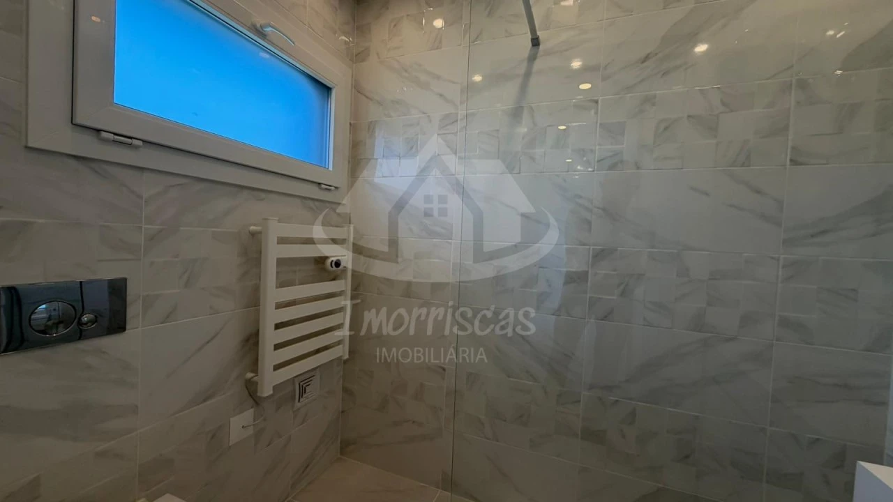 Moradia T3 para Venda em Santa Iria de Azoia, São João da Talha e Bobadela Foto 43