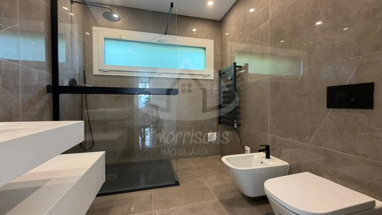 Moradia T3 para Venda em Santa Iria de Azoia, São João da Talha e Bobadela Foto 51