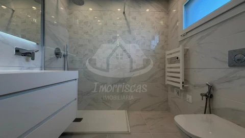Moradia T3 para Venda em Santa Iria de Azoia, São João da Talha e Bobadela