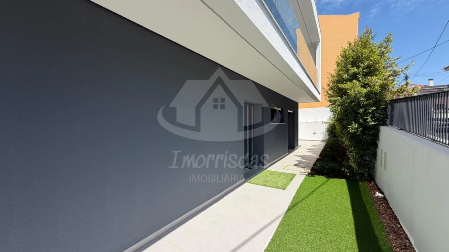Moradia T3 para Venda em Santa Iria de Azoia, São João da Talha e Bobadela Foto 8