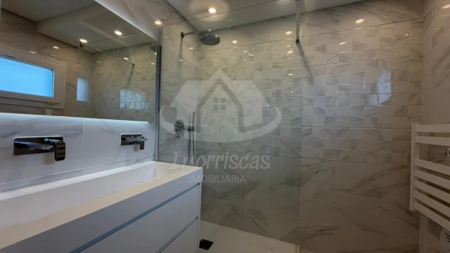 Moradia T3 para Venda em Santa Iria de Azoia, São João da Talha e Bobadela Foto 47