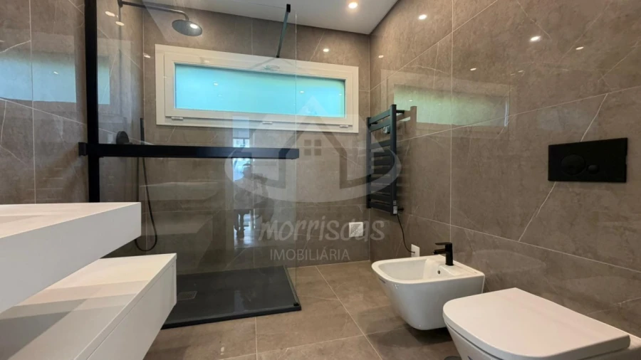 Moradia T3 para Venda em Santa Iria de Azoia, São João da Talha e Bobadela Foto 51