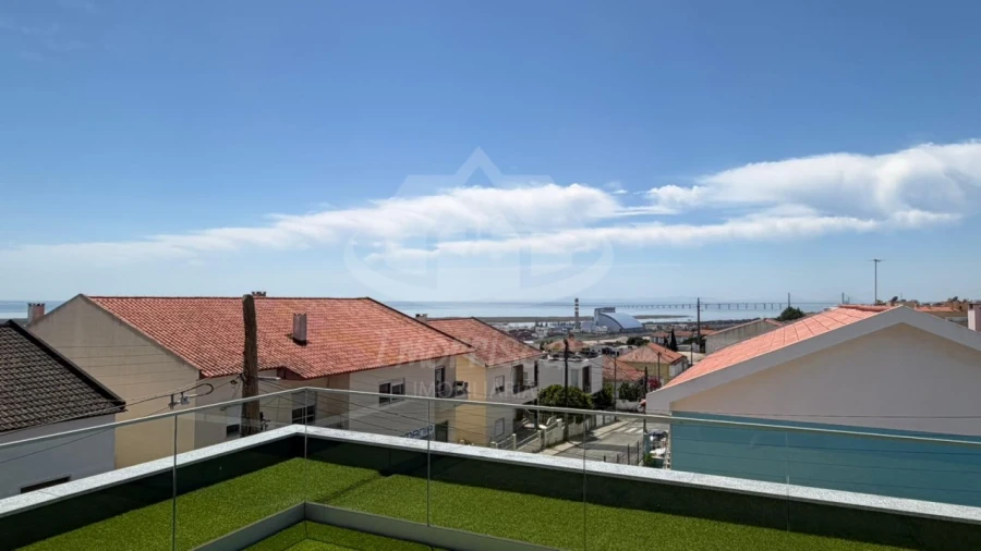 Moradia T3 para Venda em Santa Iria de Azoia, São João da Talha e Bobadela Foto 68