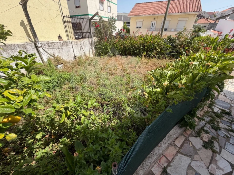 Moradia T3 para Venda em Santa Iria de Azoia, São João da Talha e Bobadela Foto 5