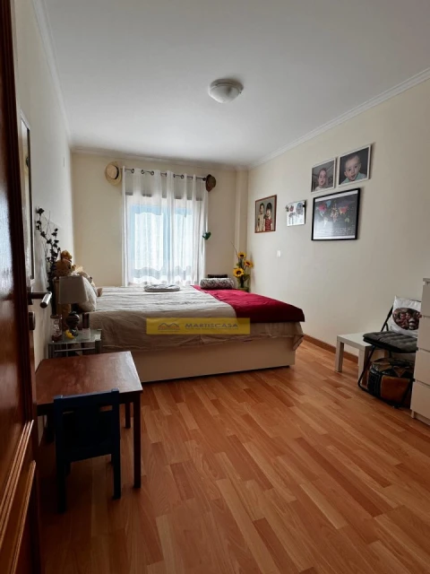 Apartamento T3 para Arrendamento em Mina de Água