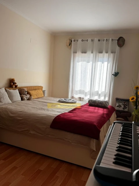 Apartamento T3 para Arrendamento em Mina de Água
