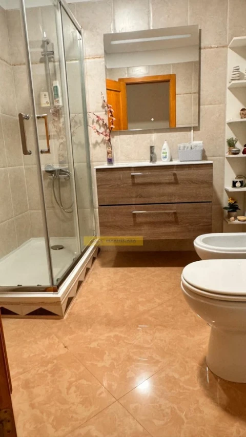 Apartamento T3 para Arrendamento em Mina de Água