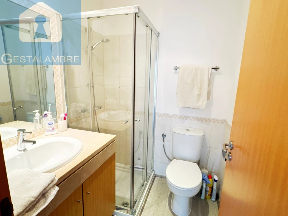 Apartamento T2 para Venda em Albufeira e Olhos de Água Foto 17