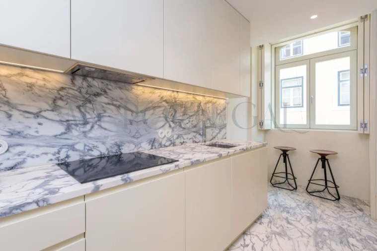 Apartamento T1 para Venda em Misericórdia Foto 13