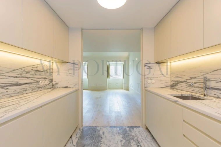 Apartamento T3 para Venda em Misericórdia Foto 11