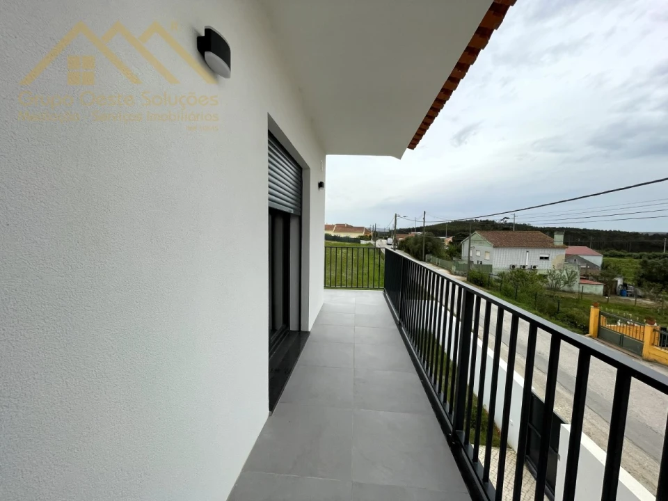 Moradia T6 para Venda em A dos Cunhados e Maceira Foto 17