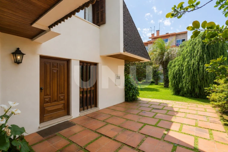 Moradia T6 para Venda em São João da Madeira Foto 47