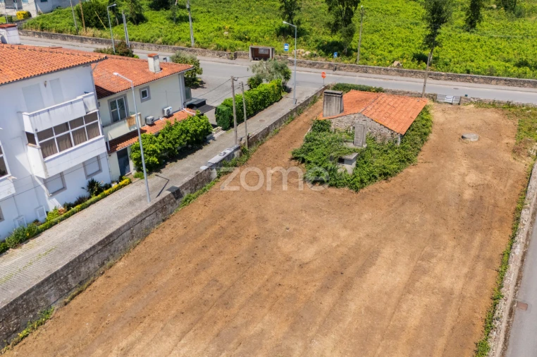 Moradia T1 para Venda em Manhente Foto 11
