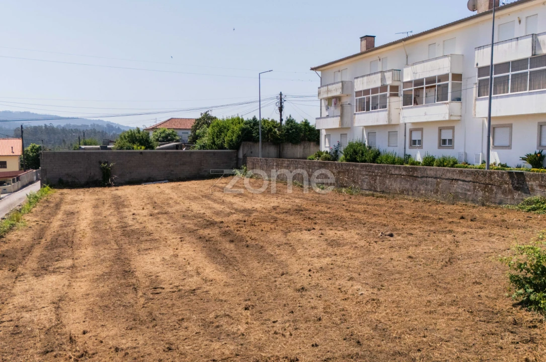 Terreno para Venda em Manhente Foto 2