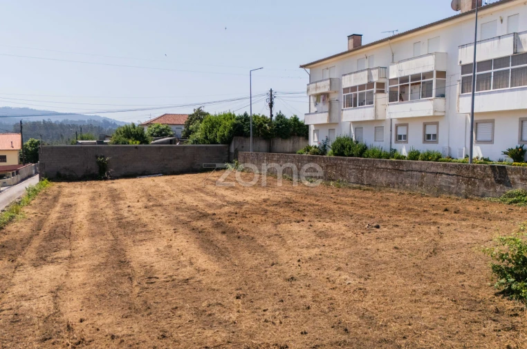 Terreno para Venda em Manhente Foto 2
