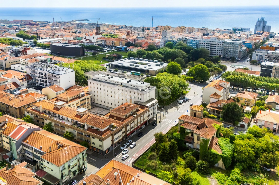 Apartamento T2 para Venda em Espinho Foto 24
