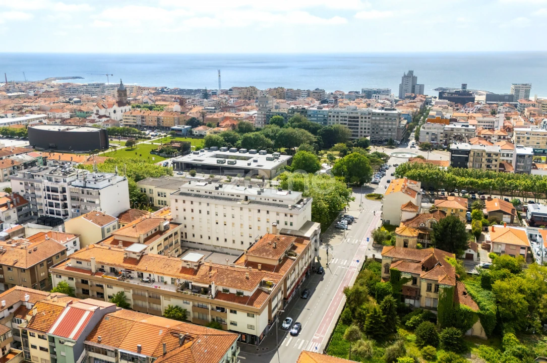 Apartamento T2 para Venda em Espinho Foto 25