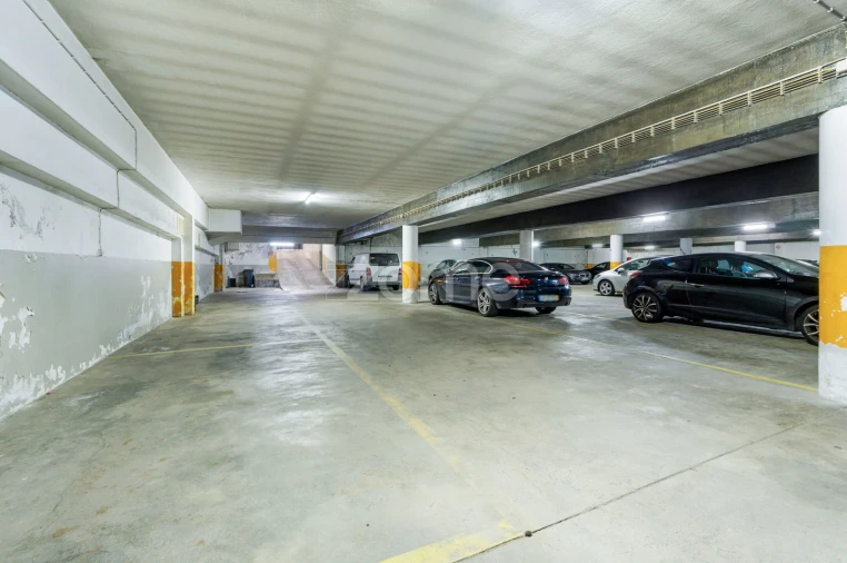 Apartamento T2 para Venda em Espinho Foto 23