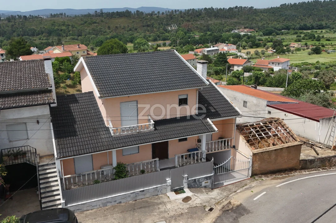 Moradia T6 para Venda em Secarias Foto 32
