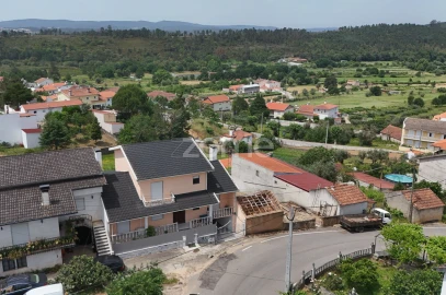 Moradia T6 para Venda em Secarias