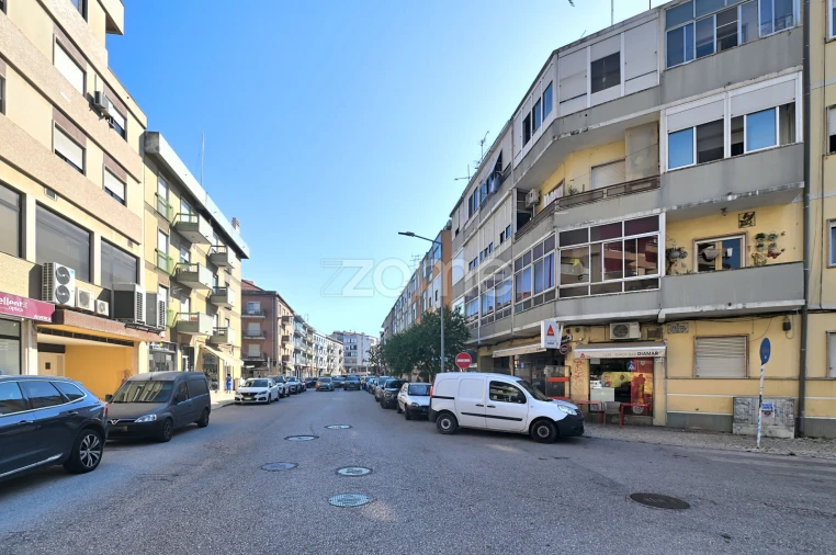 Apartamento T2 para Venda em Alverca do Ribatejo e Sobralinho Foto 4