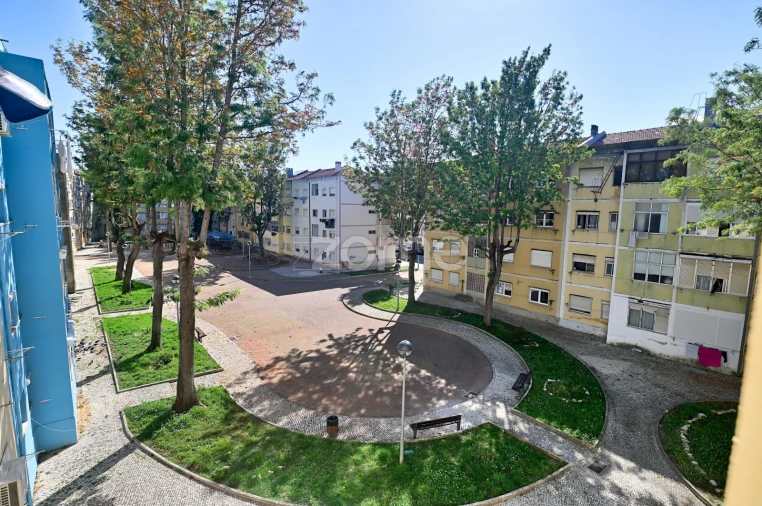 Apartamento T2 para Venda em Alverca do Ribatejo e Sobralinho Foto 8