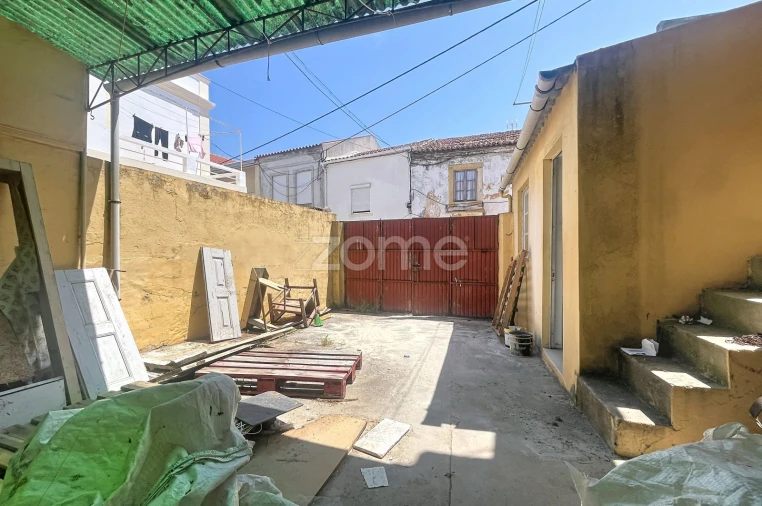Moradia T3 para Venda em Tavarede Foto 5