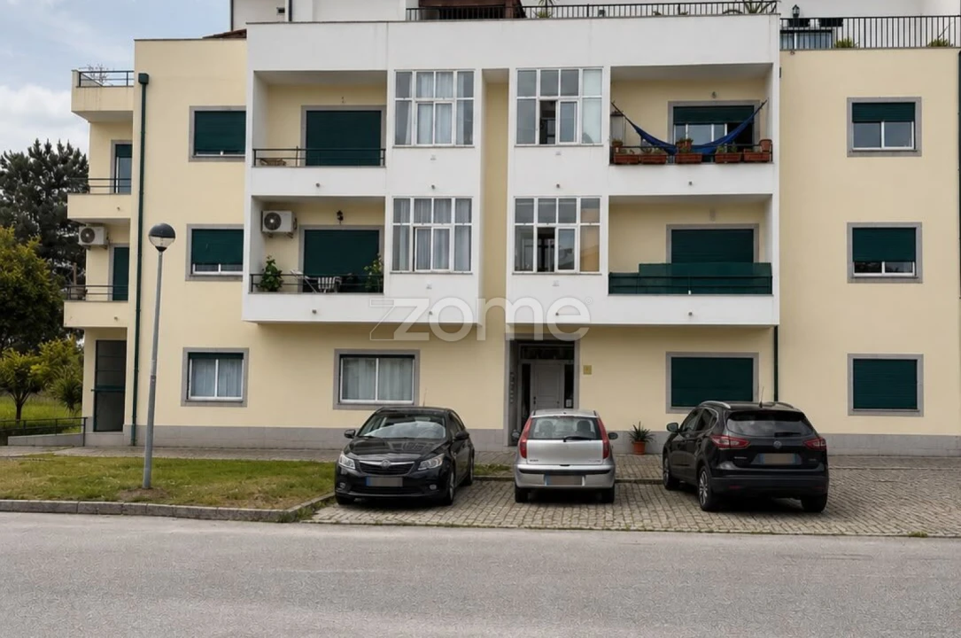 Apartamento T2 para Venda em Campo Foto 1