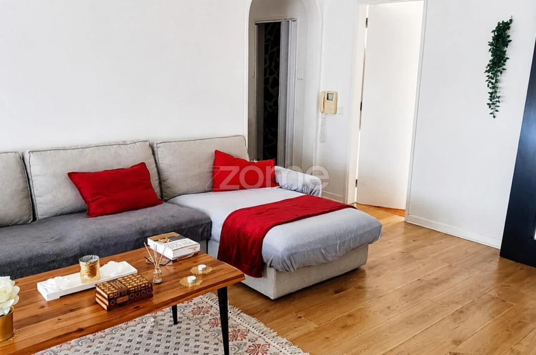 Apartamento T2 para Venda em São Domingos de Rana Foto 16