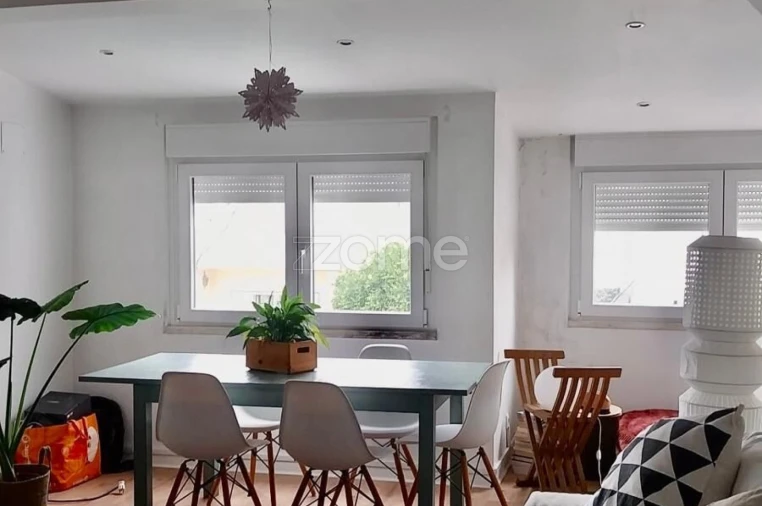Apartamento T2 para Venda em São Domingos de Rana Foto 14