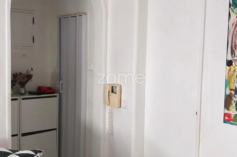Apartamento T2 para Venda em São Domingos de Rana Foto 3
