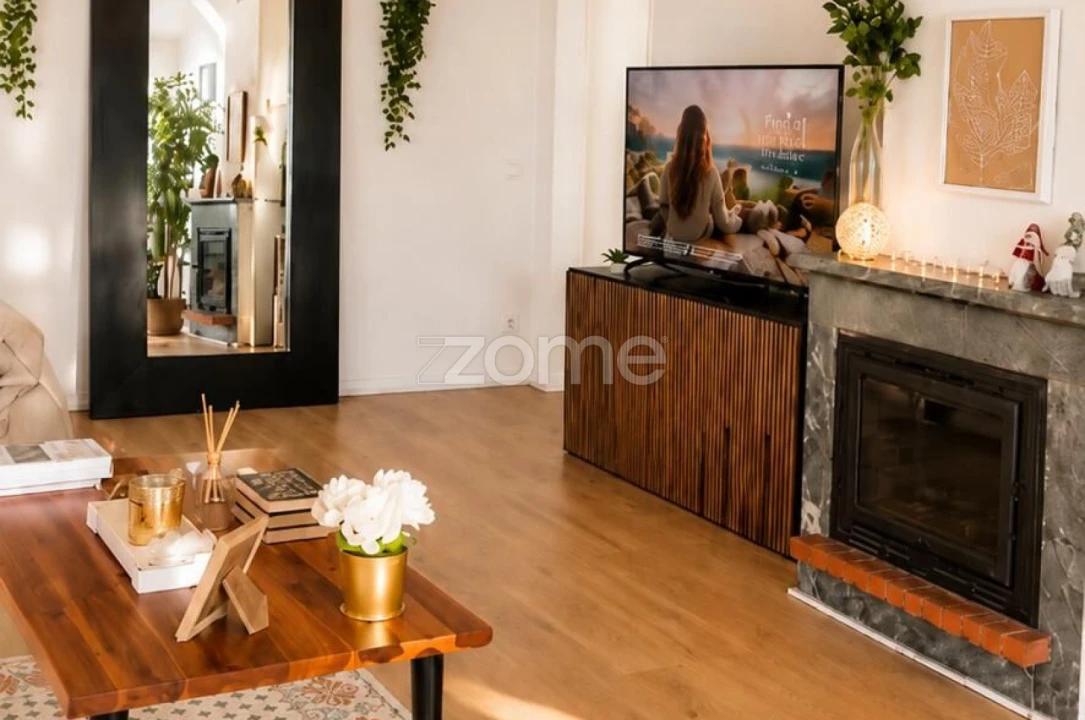 Apartamento T2 para Venda em São Domingos de Rana Foto 1