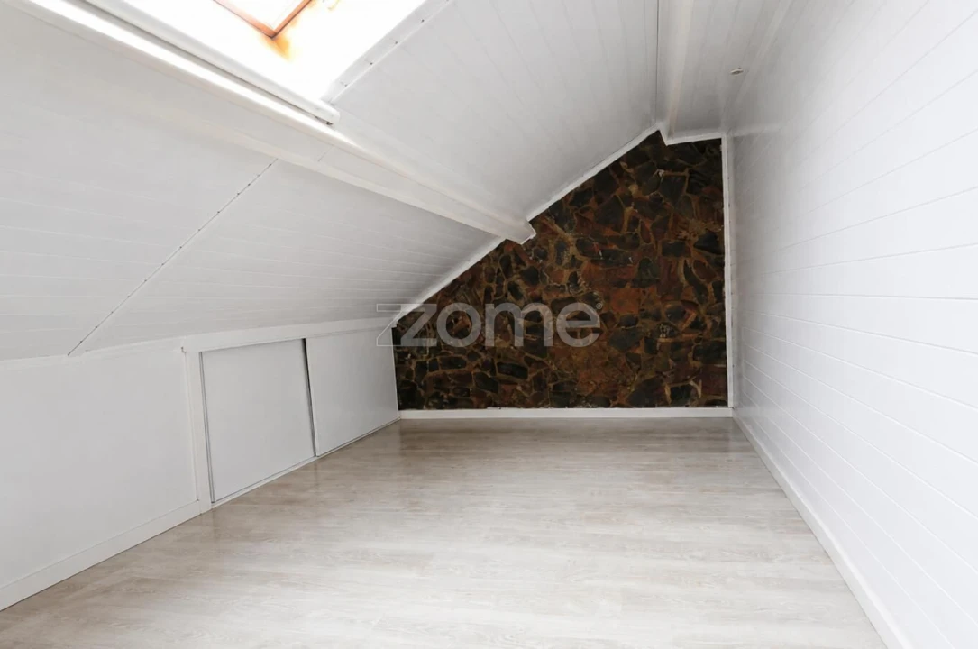 Apartamento T2 para Venda em São Domingos de Rana Foto 22