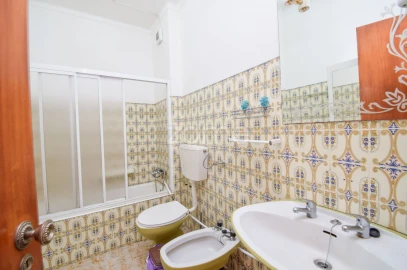 Apartamento T2 para Venda em Algueirão-Mem Martins