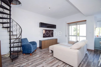 Apartamento T2 para Venda em Algueirão-Mem Martins