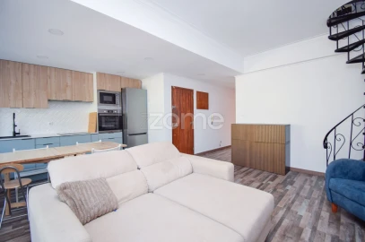 Apartamento T2 para Venda em Algueirão-Mem Martins