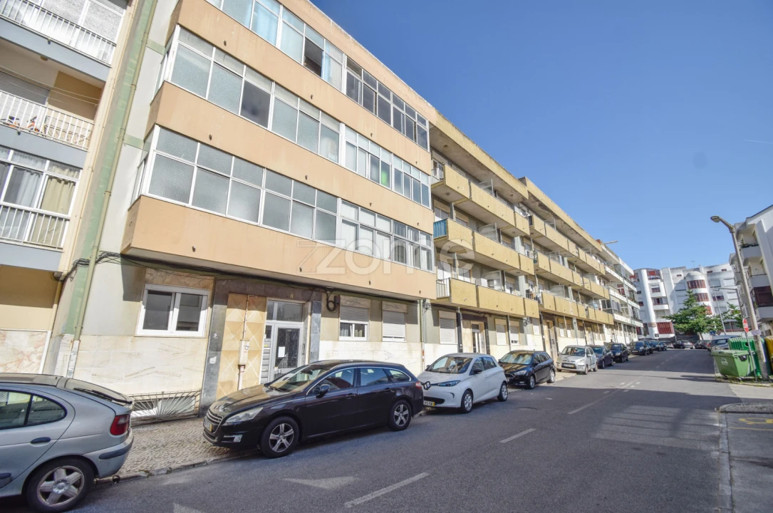 Apartamento T2 para Venda em Algueirão-Mem Martins Foto 21