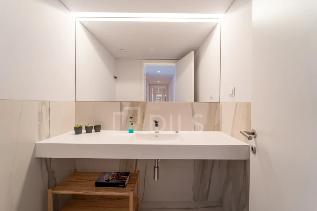 Apartamento T5 para Venda em Canidelo Foto 44