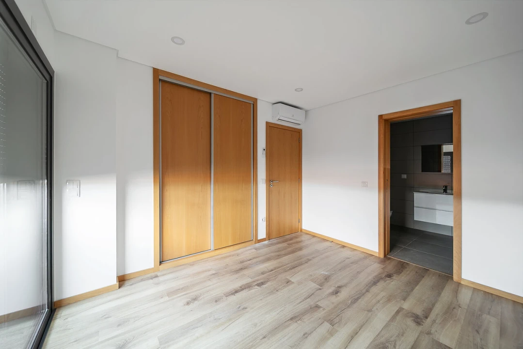 Apartamento T2 para Venda em Pedroso e Seixezelo Foto 25