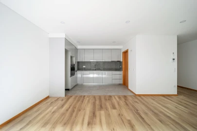 Apartamento T2 para Venda em Pedroso e Seixezelo